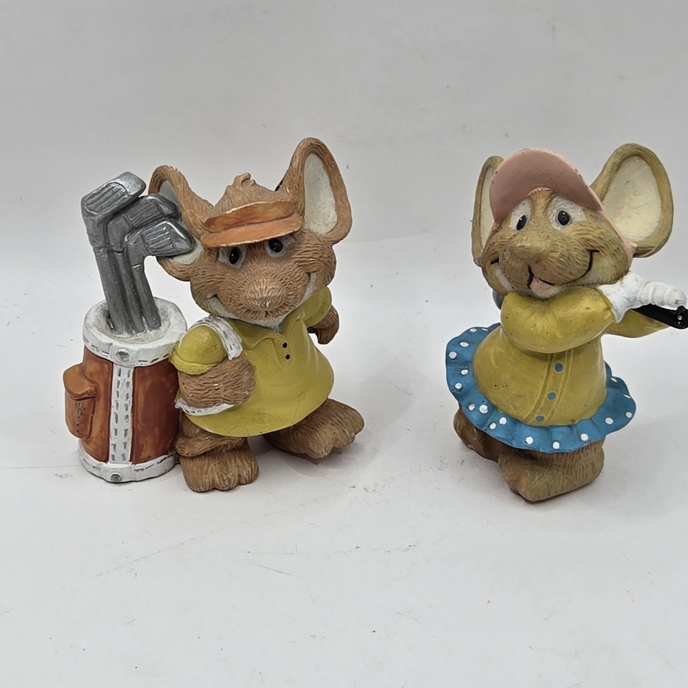 VTG Pair Of Beautiful Mouse Boy Girl Golf Club Playing Resin 3.5" H Collectible - Picture 2 of 14